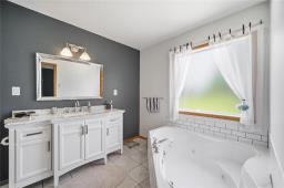 13 Harbour Cove, St Francois Xavier, MB R4L1C3 Photo 18