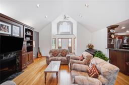 Loft - 13 Harbour Cove, St Francois Xavier, MB R4L1C3 Photo 8
