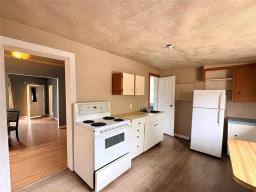 671 Boyd Avenue, Winnipeg, MB R2W1R4 Photo 11