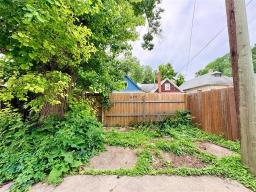 671 Boyd Avenue, Winnipeg, MB R2W1R4 Photo 23