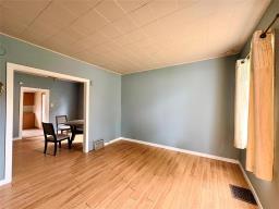 671 Boyd Avenue, Winnipeg, MB R2W1R4 Photo 6