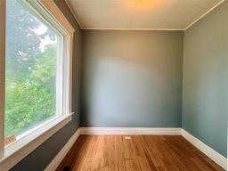 671 Boyd Avenue, Winnipeg, MB R2W1R4 Photo 9