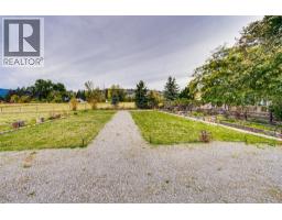 4671 Grandview Flats Road S, Spallumcheen, BC V4Y0P6 Photo 47