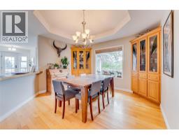 Kitchen - 4671 Grandview Flats Road S, Spallumcheen, BC V4Y0P6 Photo 18