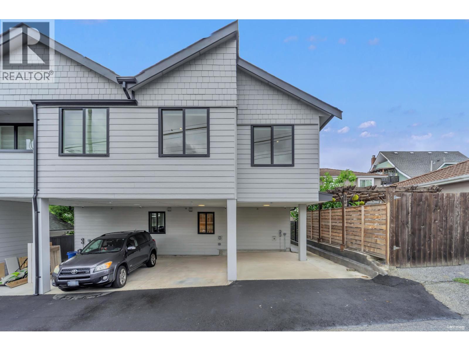 Photo of 1 3438 TRIUMPH STREET 25