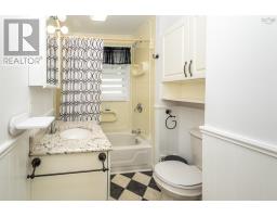 11 Maclean Street, Sydney Mines, NS B1V1E1 Photo 20