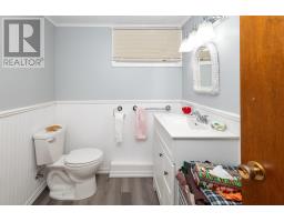 11 Maclean Street, Sydney Mines, NS B1V1E1 Photo 27