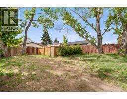 84 Falconridge Place NE - photo 32