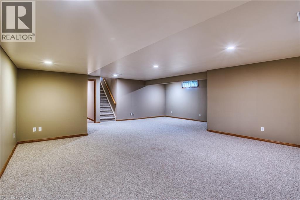 755 WALLACE Avenue S - 43