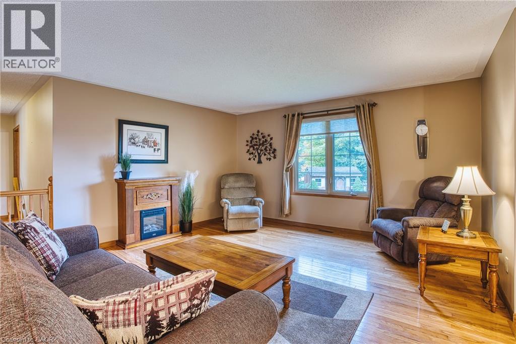 755 WALLACE Avenue S - 27