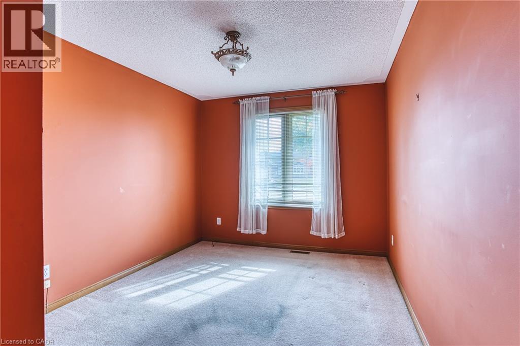 755 WALLACE Avenue S - Image 32