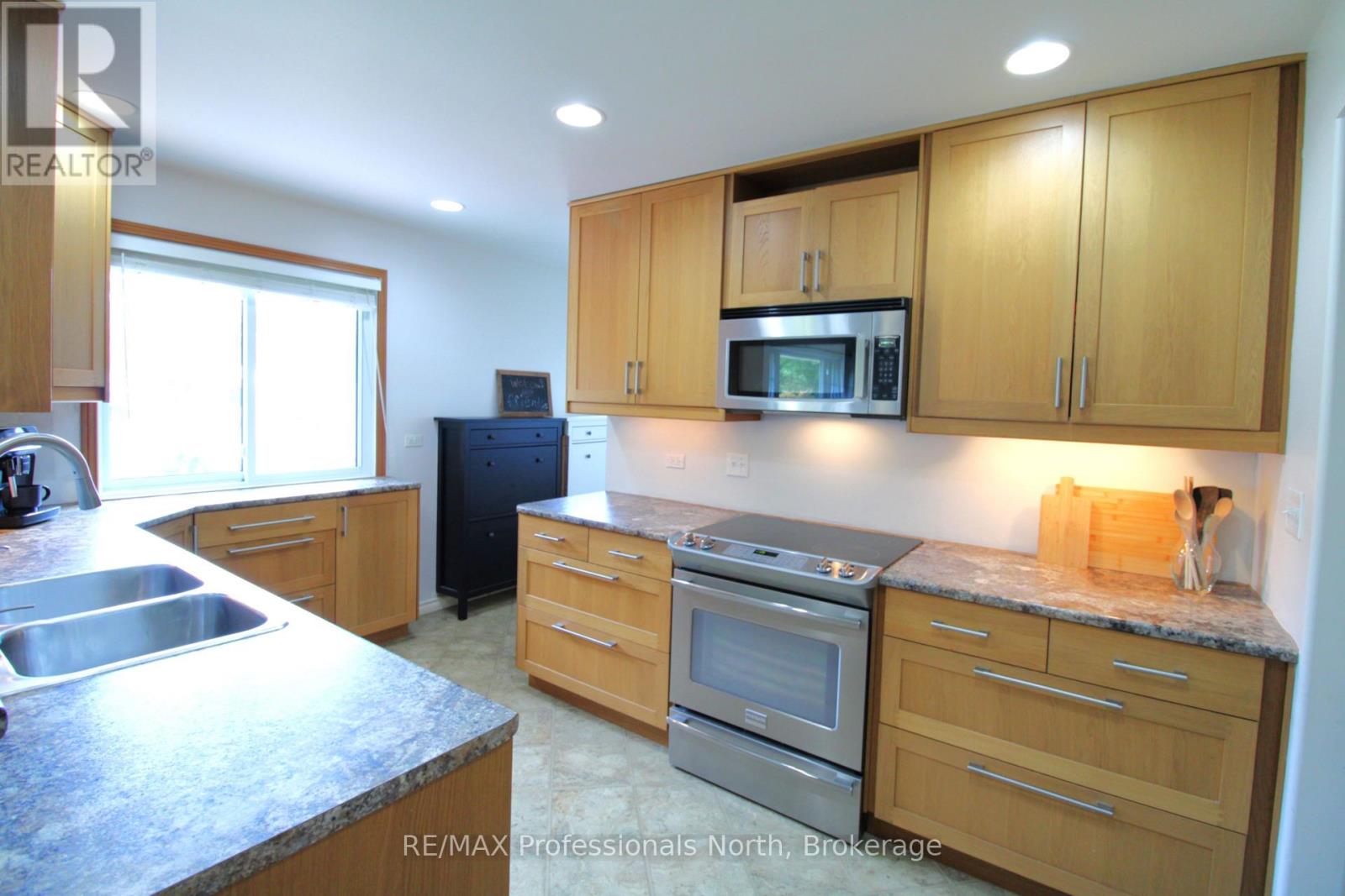 83 PINE STREET - Image 32