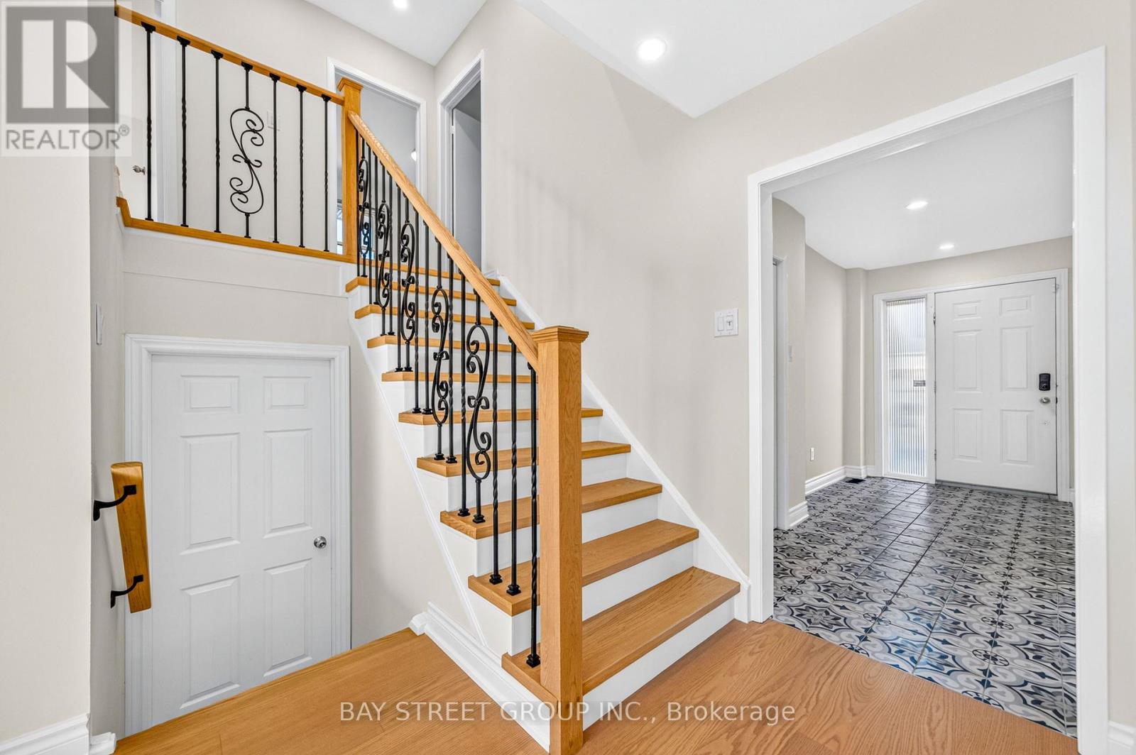 203 Cassandra Boulevard, Toronto, ON photo 19