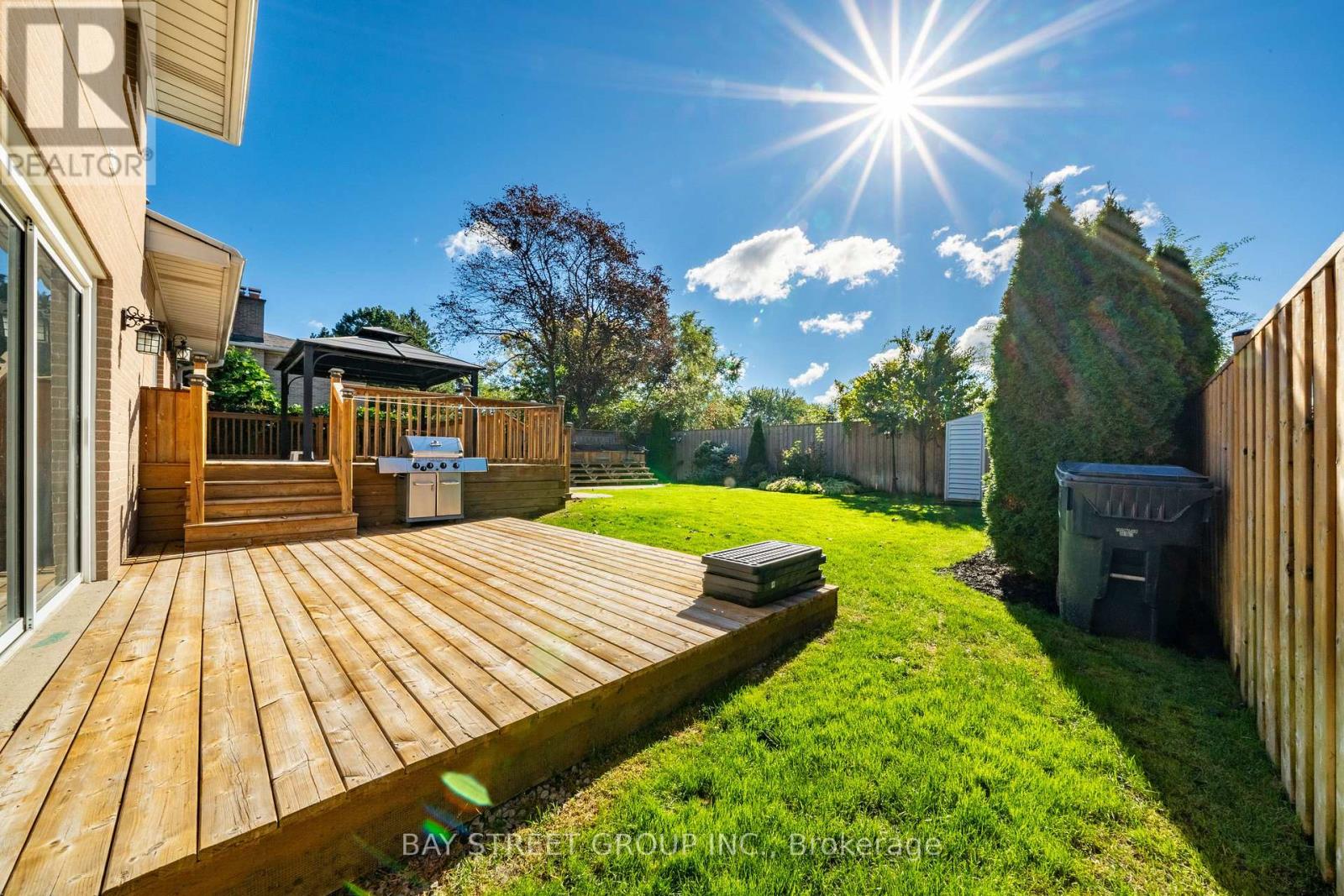 203 Cassandra Boulevard, Toronto, ON photo 2