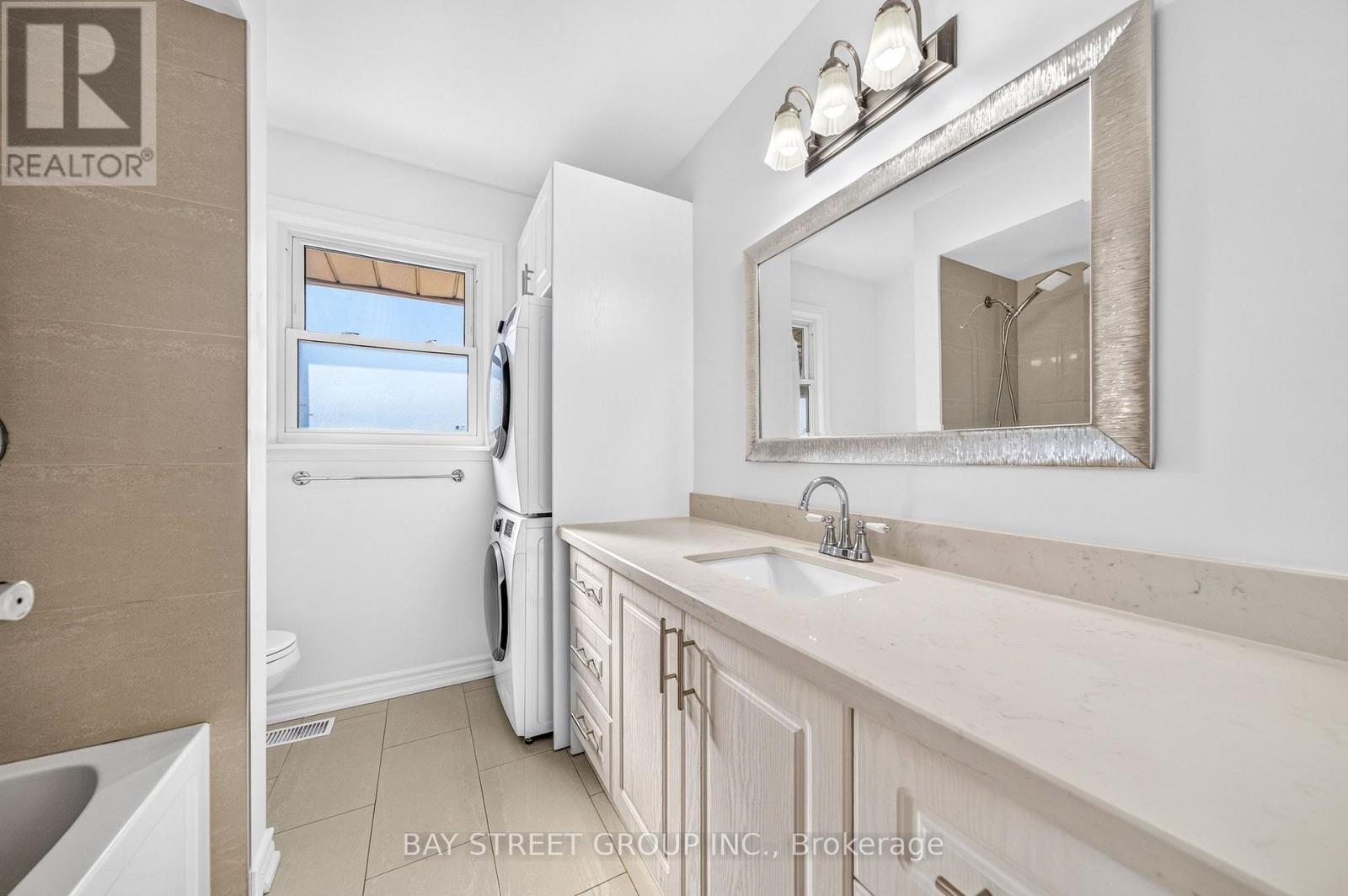 203 Cassandra Boulevard, Toronto, ON photo 20