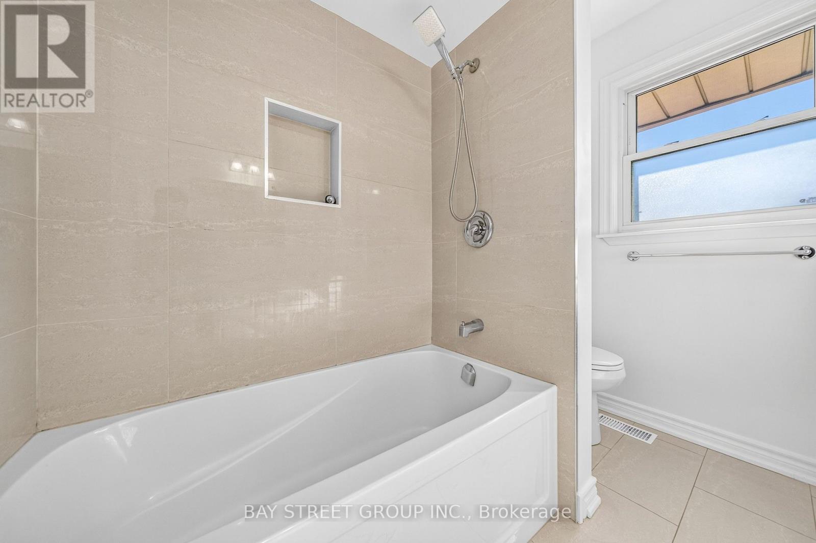 203 Cassandra Boulevard, Toronto, ON photo 21