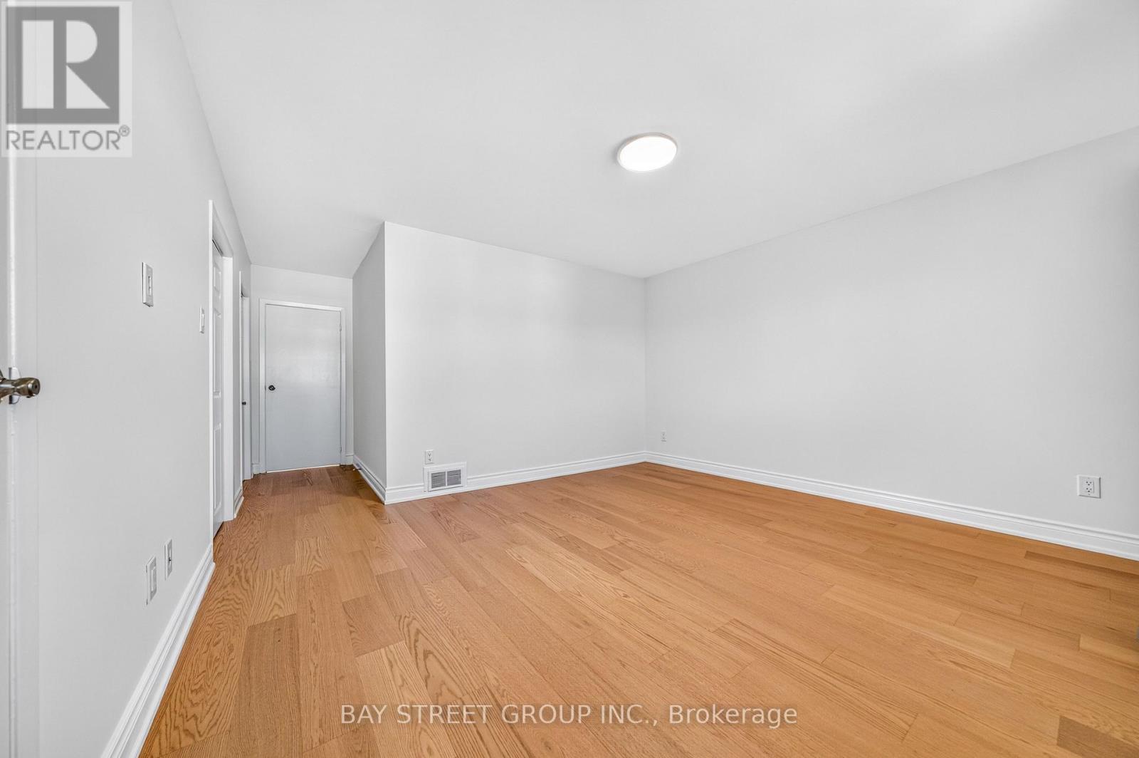 203 Cassandra Boulevard, Toronto, ON photo 24