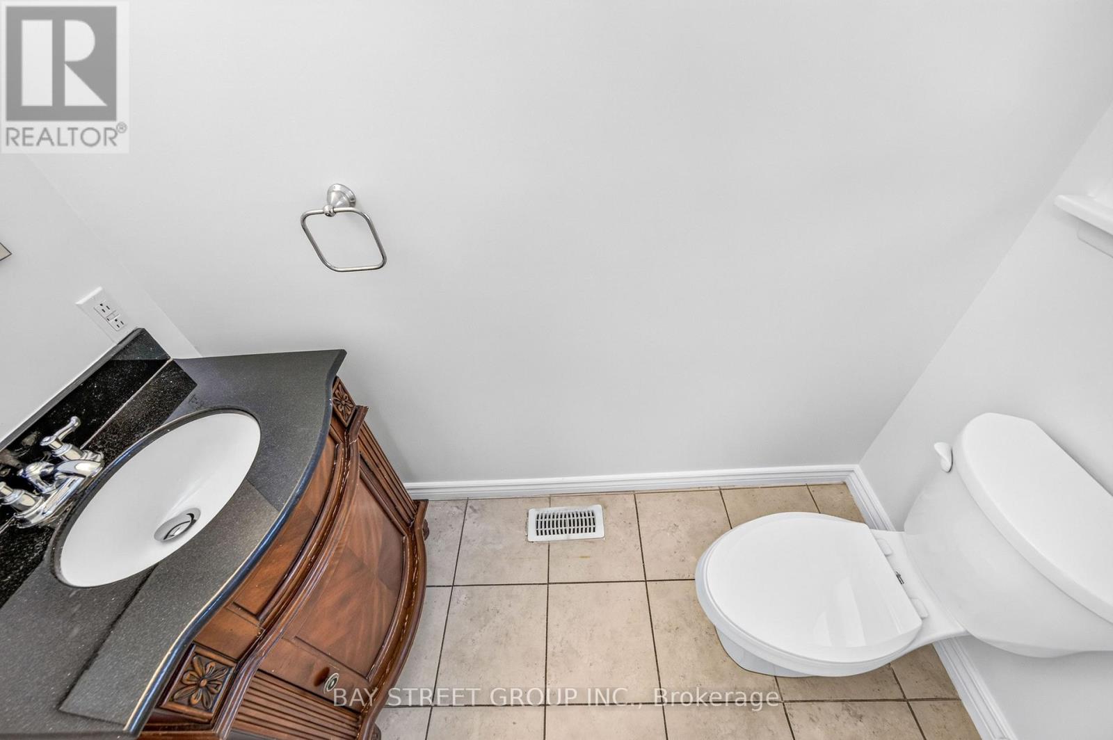 203 Cassandra Boulevard, Toronto, ON photo 32