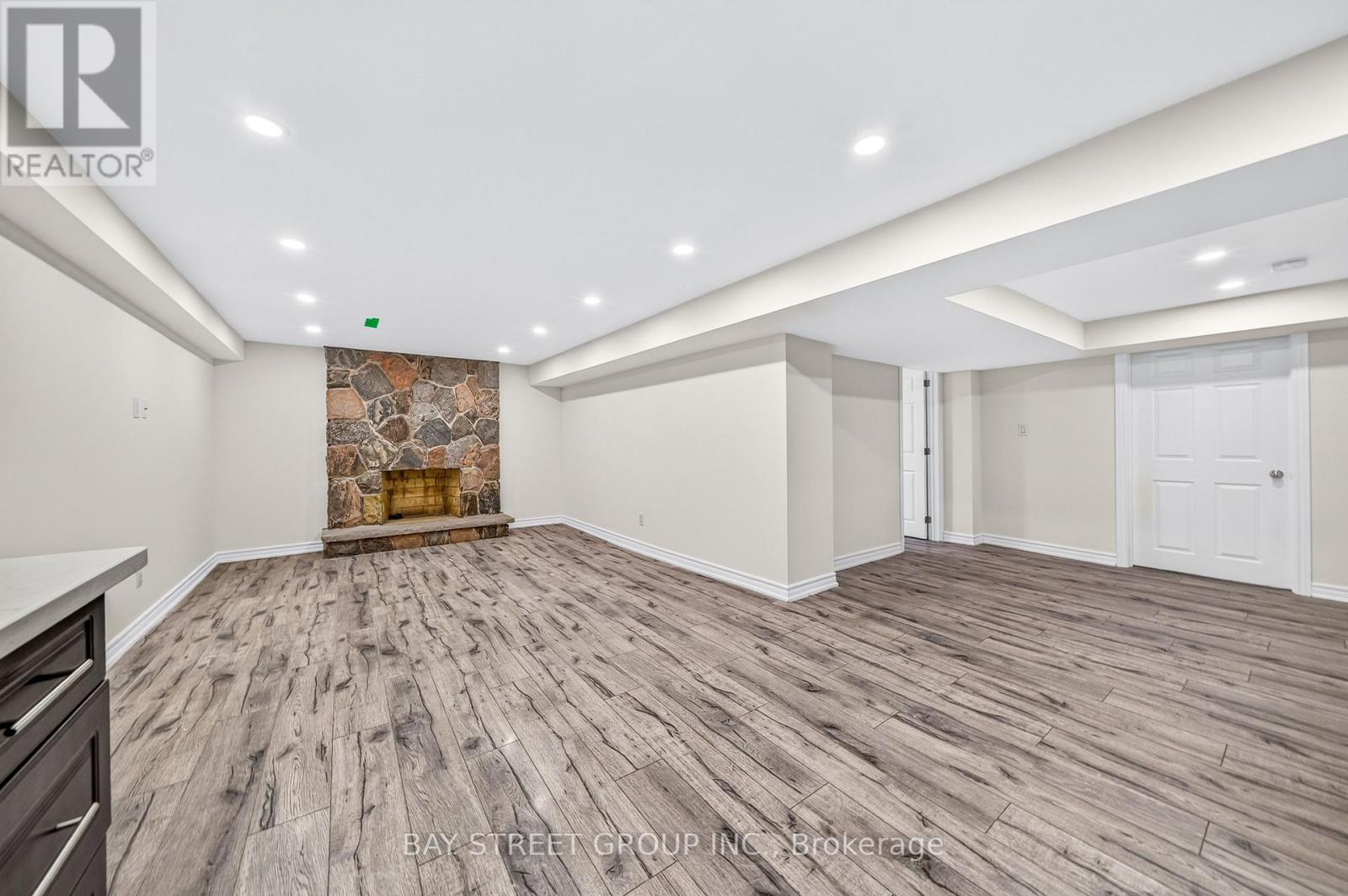203 Cassandra Boulevard, Toronto, ON photo 36