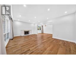 203 Cassandra Boulevard, Toronto, ON M3A1T5 Photo 8