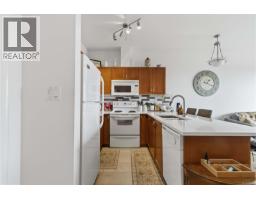 308 1959 Polo Park Crt, Central Saanich, BC V8M2K1 Photo 9