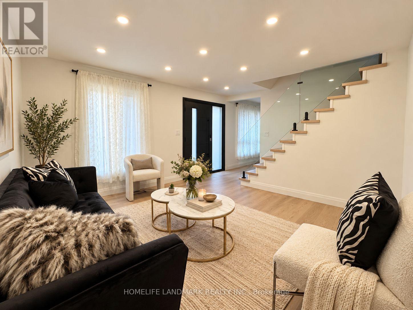 136 Grandview Avenue, Markham, ON photo 2