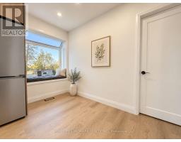 Bedroom 3 - 136 Grandview Avenue, Markham, ON L3T1H6 Photo 9
