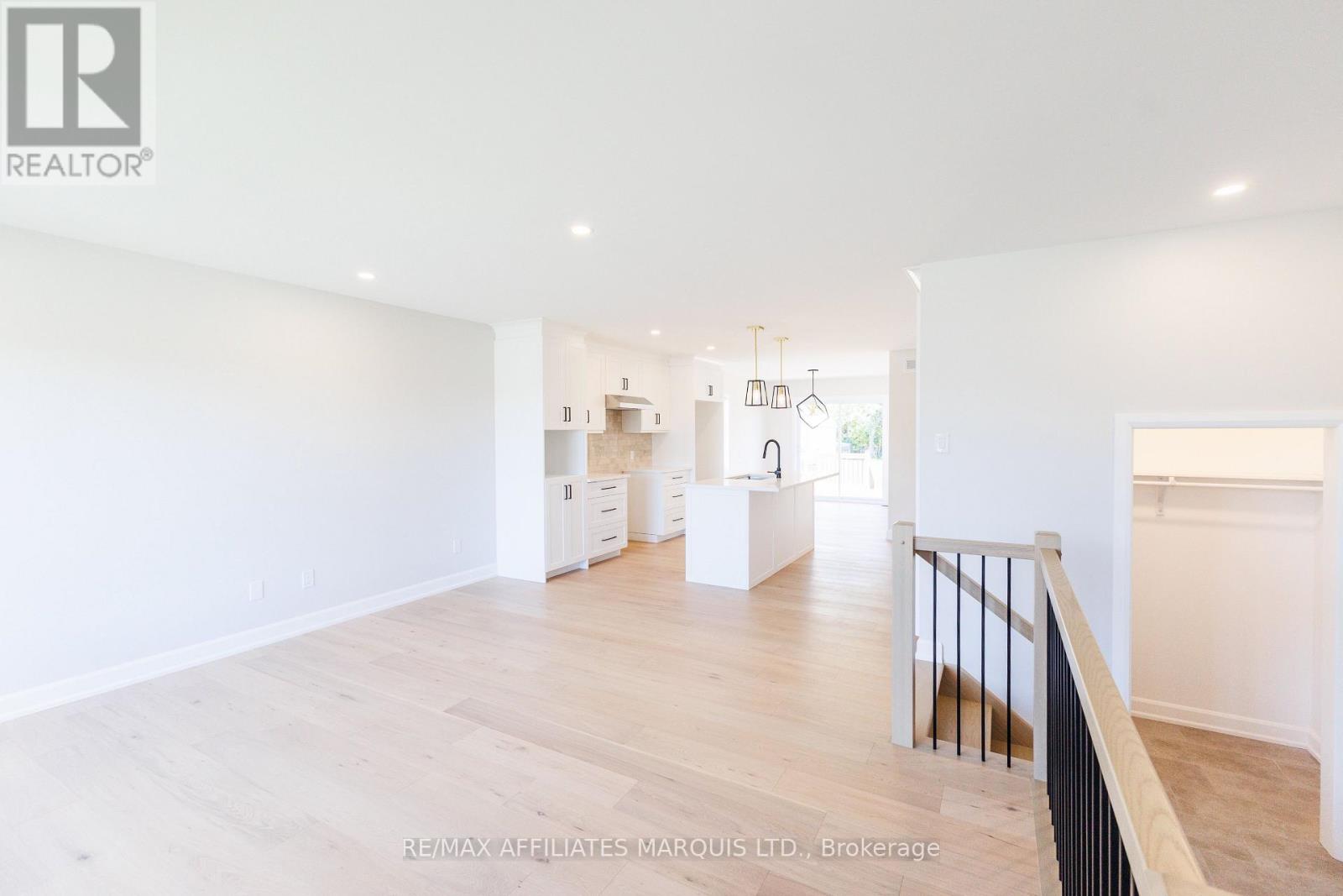 49 CLOVER LANE - 31