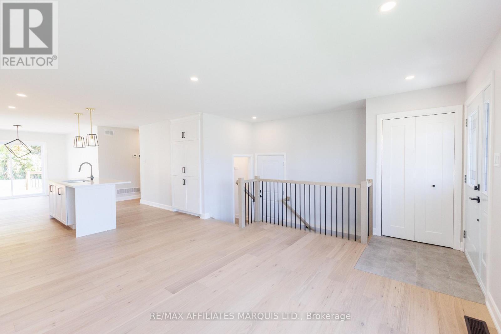 49 CLOVER LANE - 33