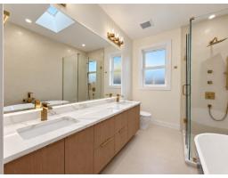 101 11410 139 Street, Surrey, BC V3R2M1 Photo 24