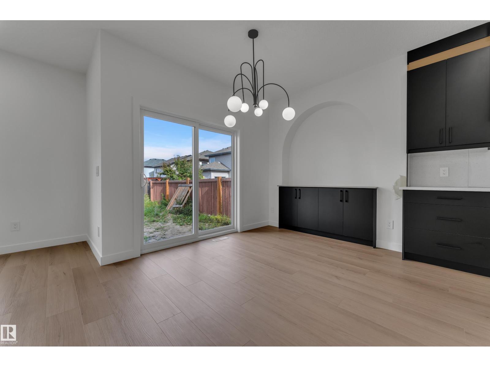 58 SILVERSTONE DR - Image 15