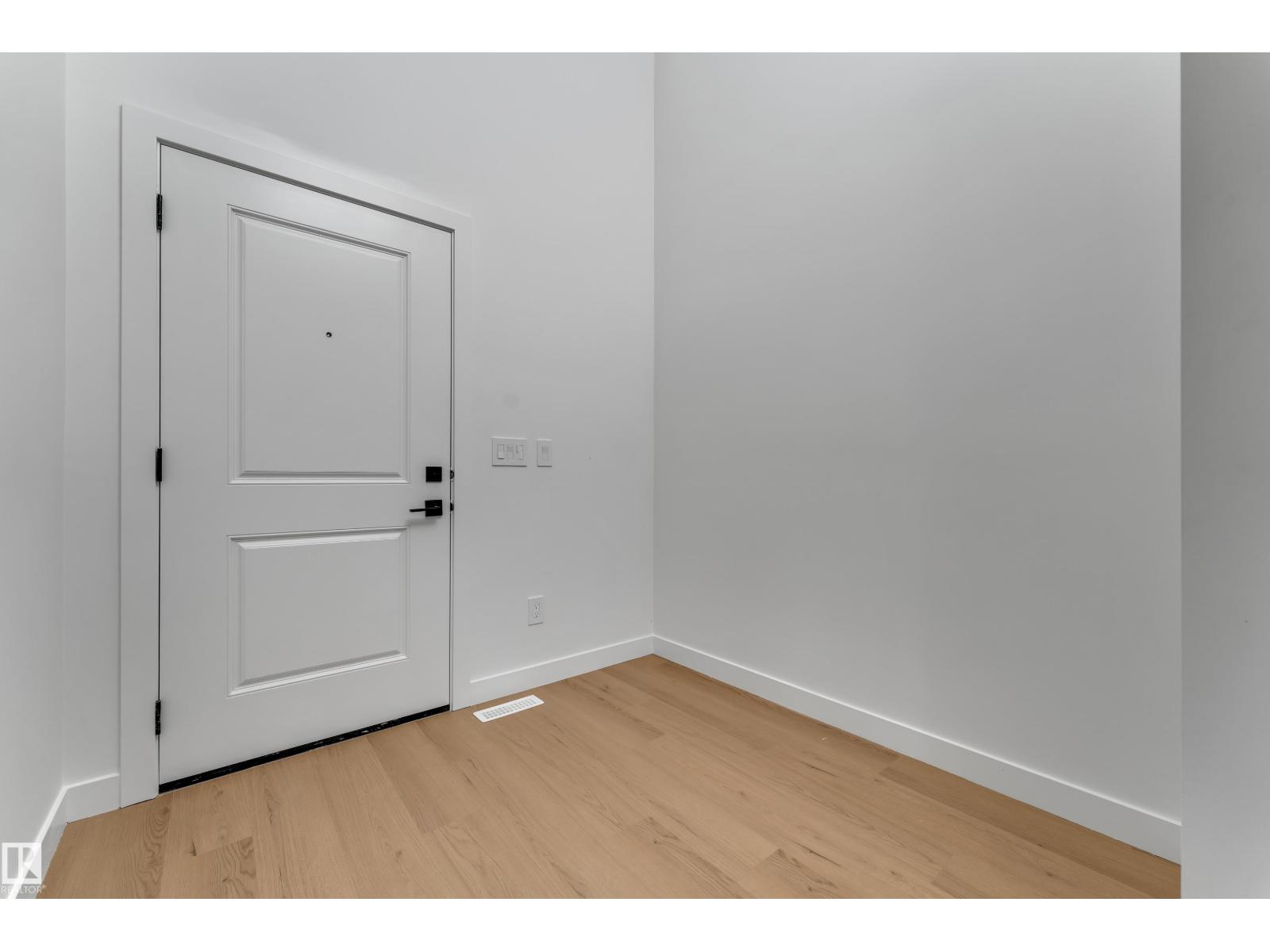 58 SILVERSTONE DR - 3