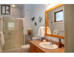 6608 Razor Point Rd, Pender Island, BC V0N2M1 Photo 13