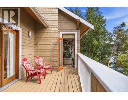 6608 Razor Point Rd, Pender Island, BC V0N2M1 Photo 11