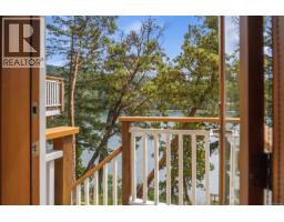 6608 Razor Point Rd, Pender Island, BC V0N2M1 Photo 20