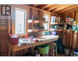 6608 Razor Point Rd, Pender Island, BC V0N2M1 Photo 33