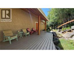 6608 Razor Point Rd, Pender Island, BC V0N2M1 Photo 30