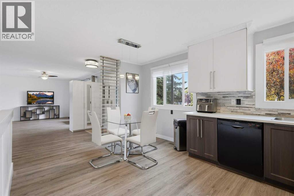 4412 45 Avenue - 8