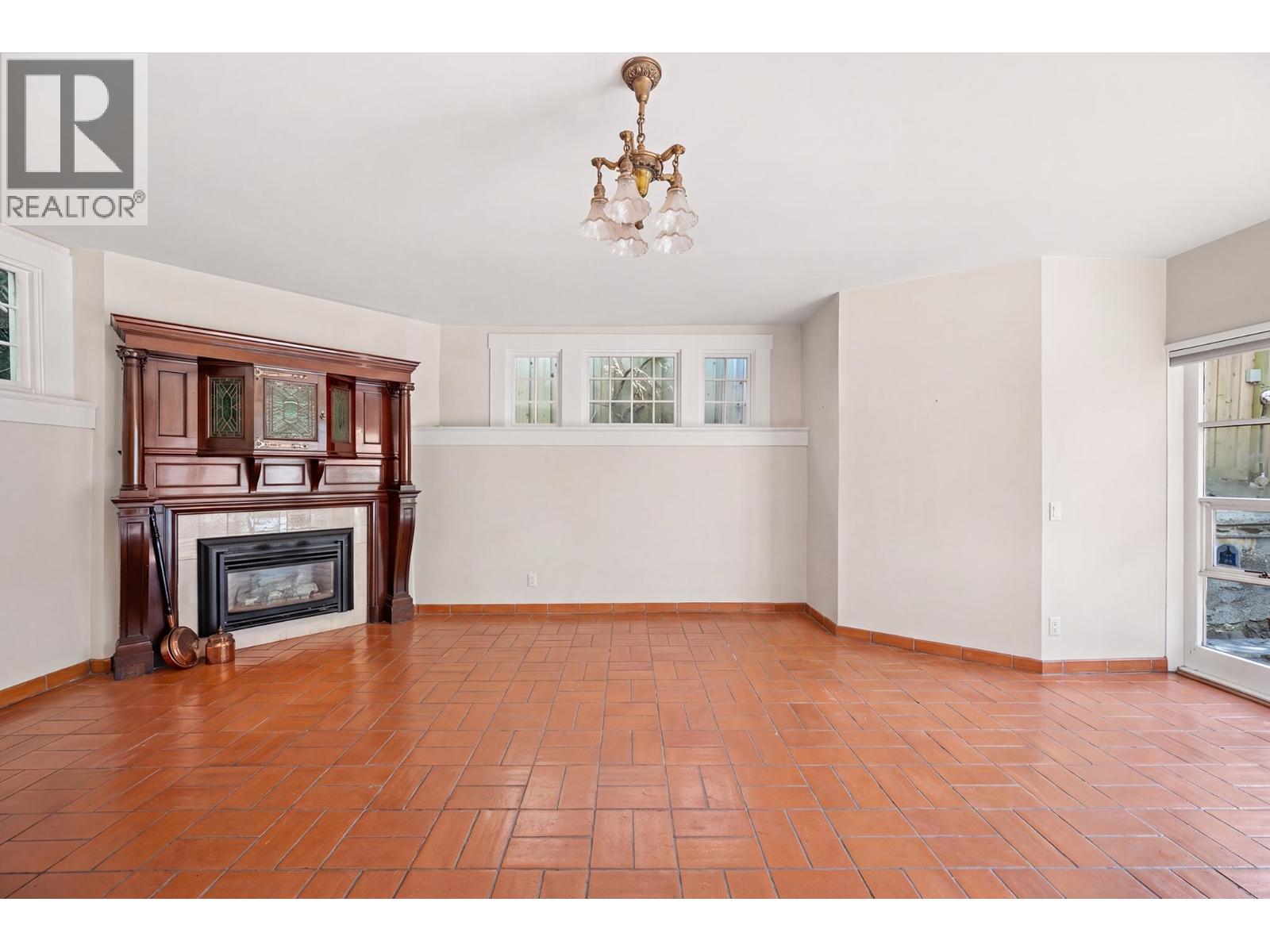 Photo of 3296 GRANVILLE STREET 22
