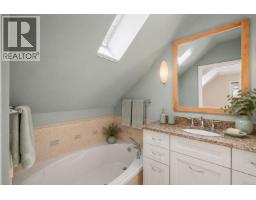 3296 Granville Street, Vancouver, BC V6H3K3 Photo 28