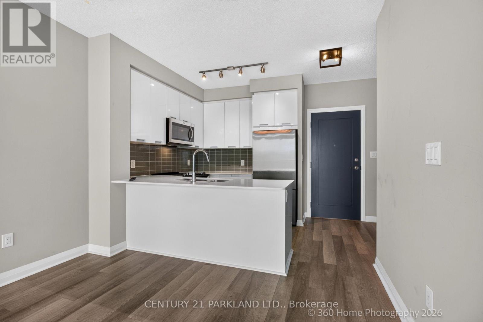 #905 5025 FOUR SPRINGS AVENUE E - 9