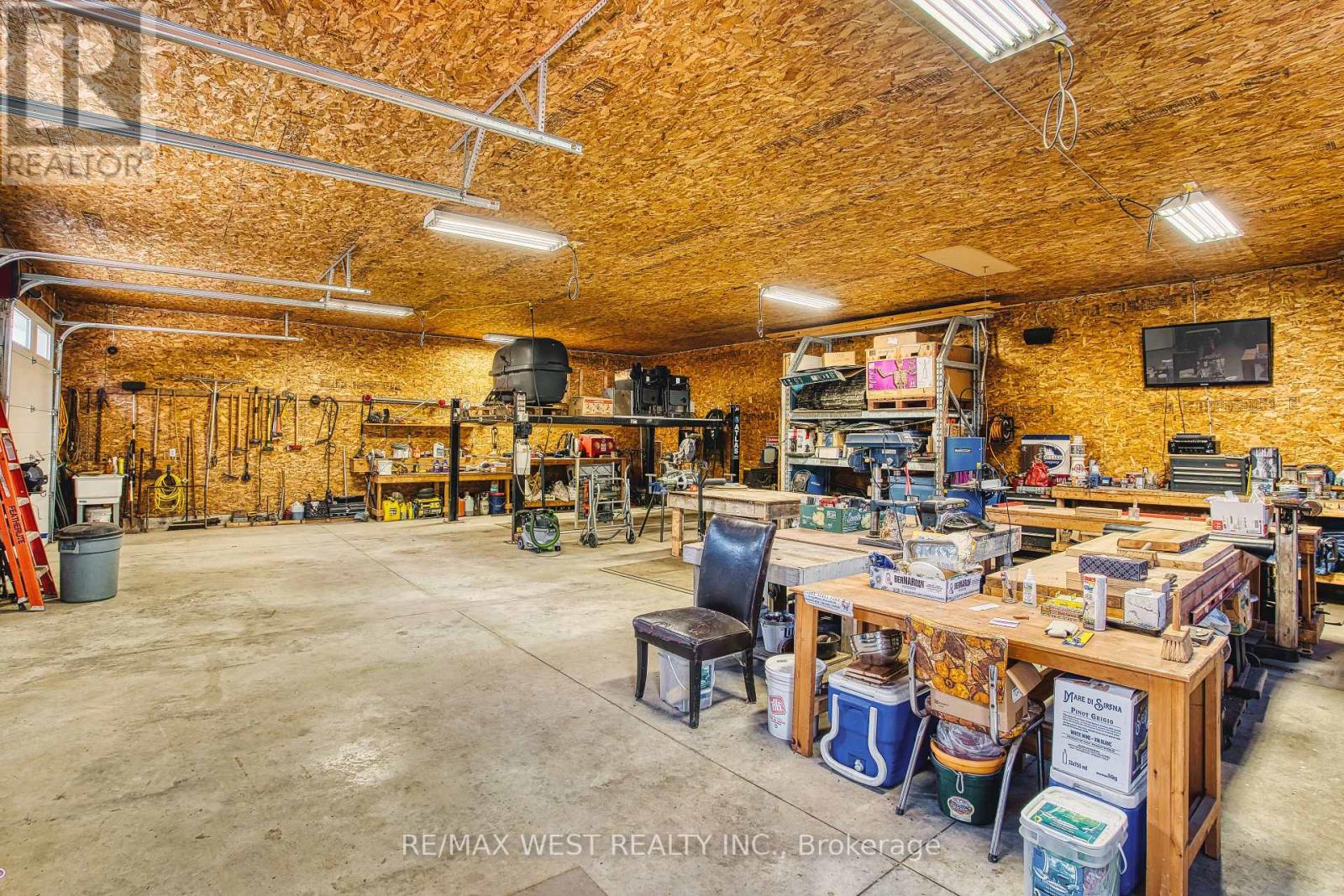 305256 South Line A, Grey Highlands, ON photo 32
