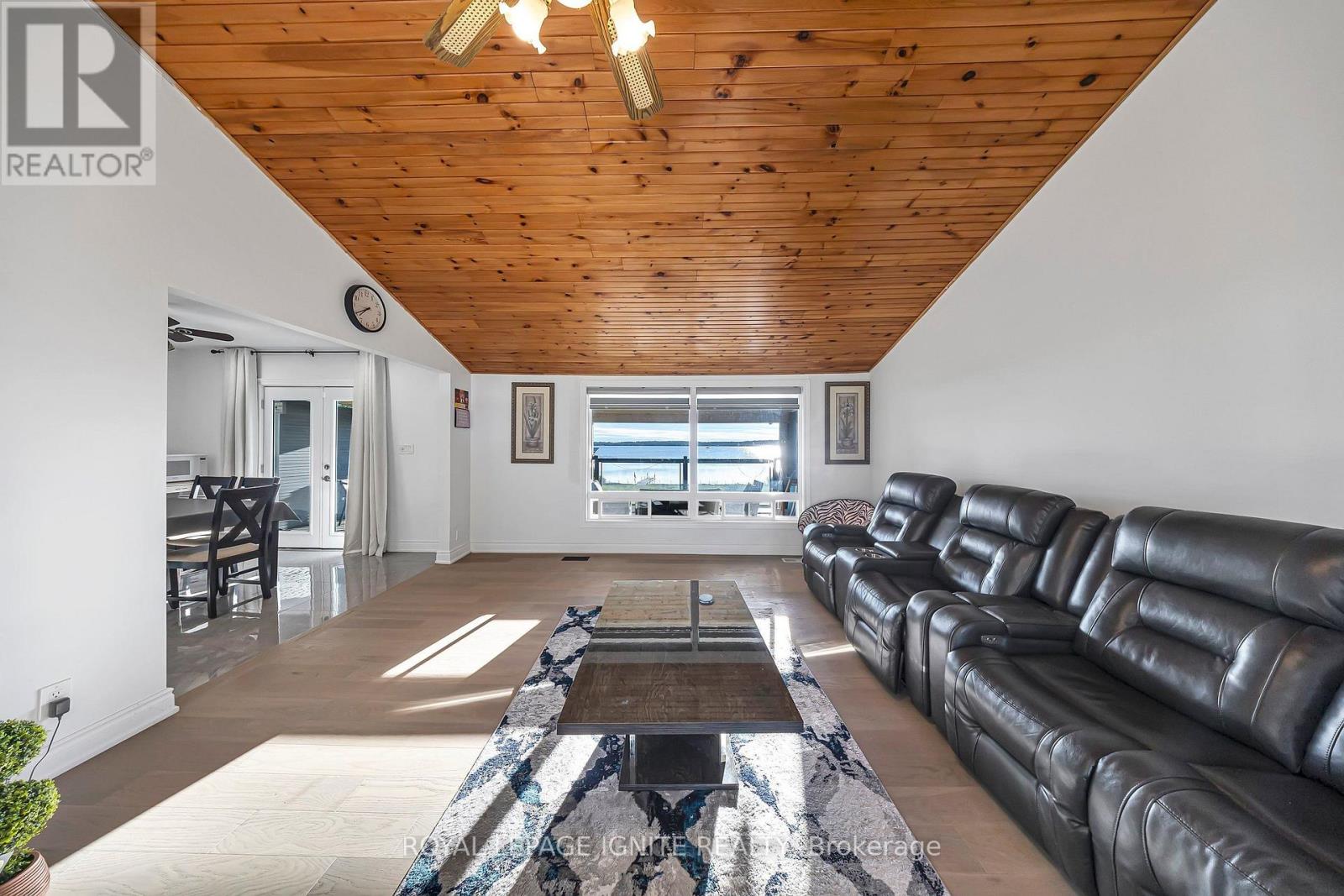 210 Washburn Island Road, Kawartha Lakes, ON photo 23
