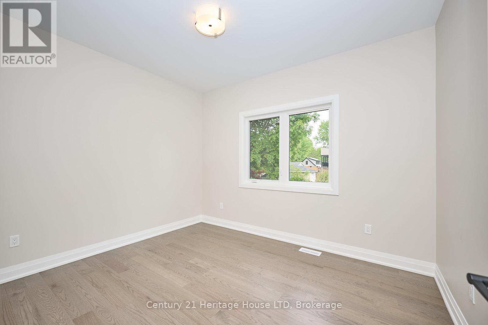 338 Sugarloaf Street — photo 18