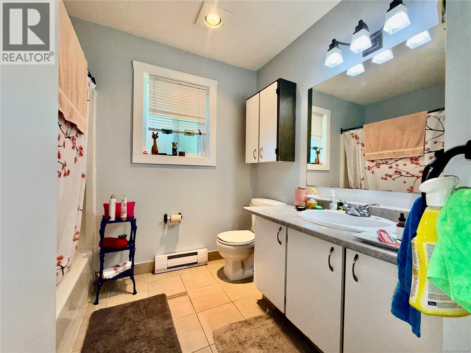 940 5th Ave - Image 13
