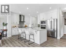 264 Riviera Way - photo 2