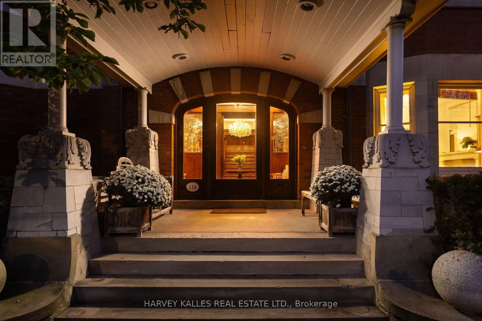 114 Glen Road, Toronto, ON photo 4