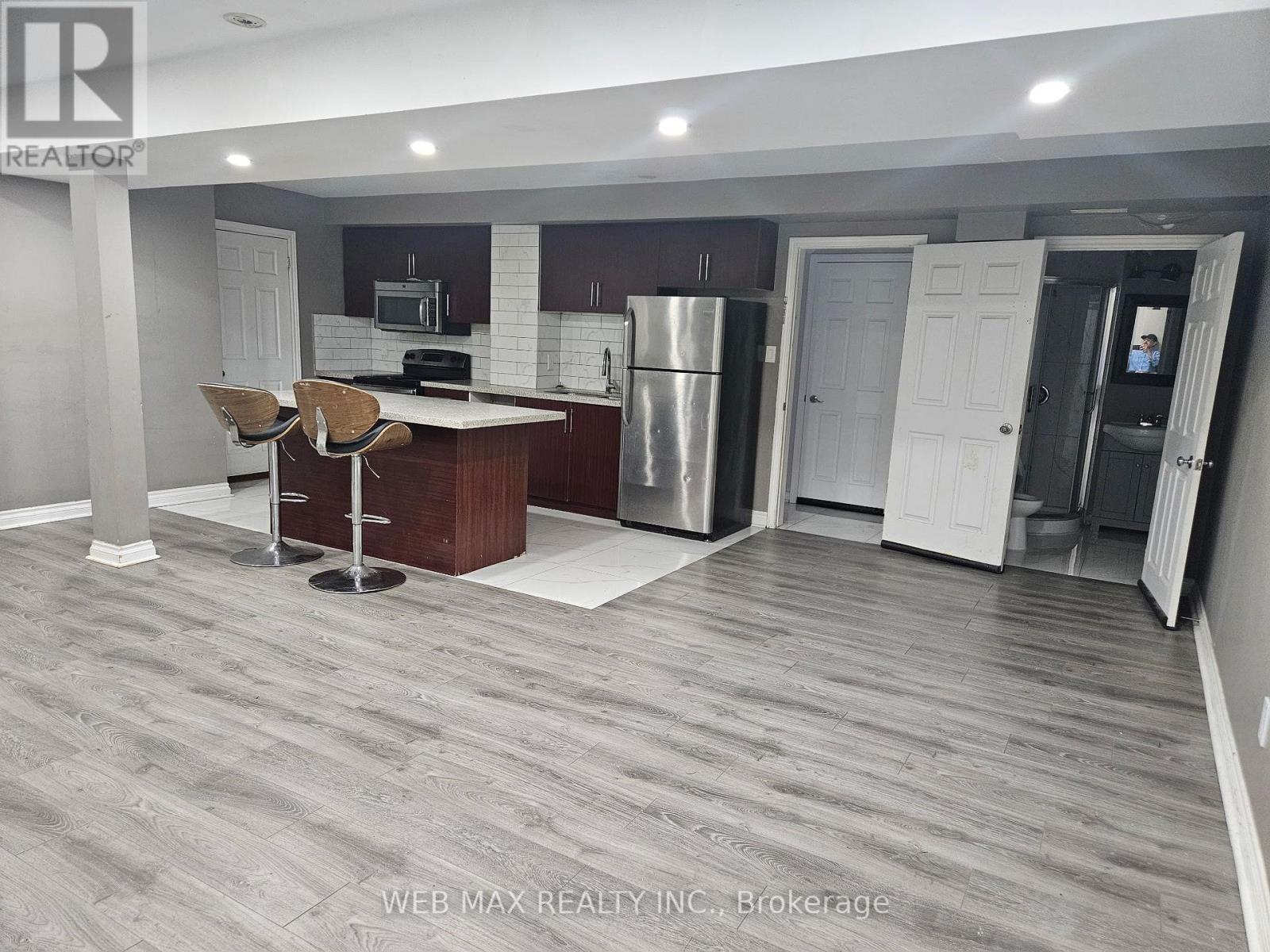 7 DUDLEY COURT - Image 46