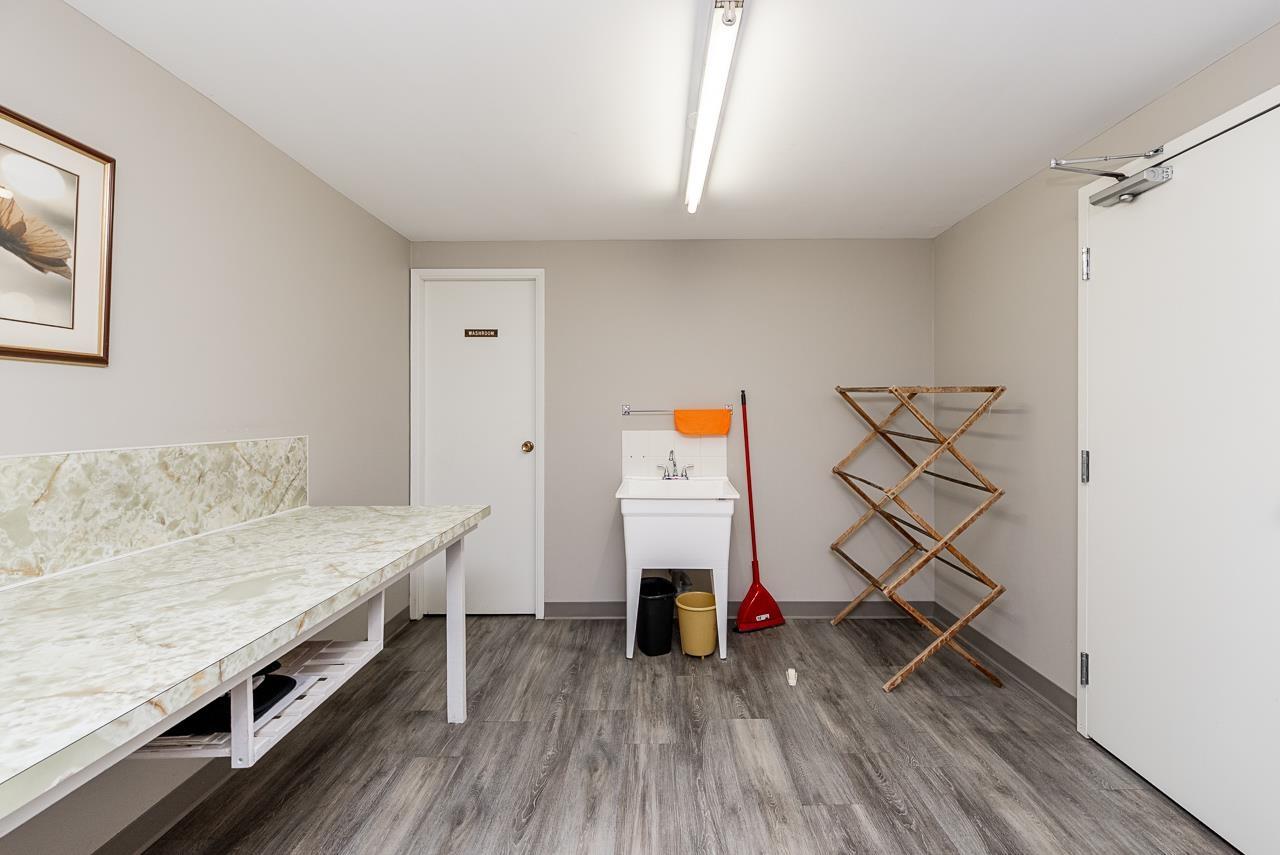 108 1444 MARTIN STREET, White Rock