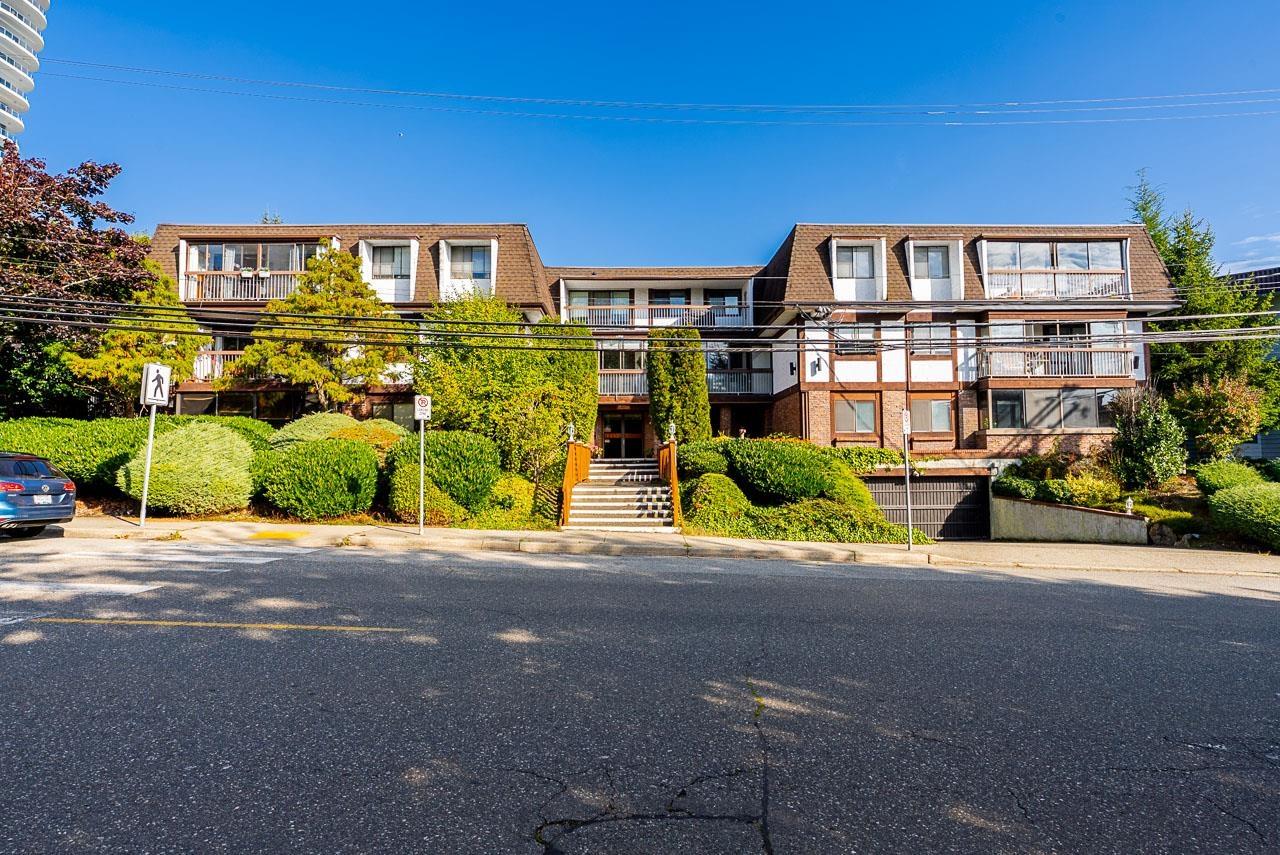 108 1444 MARTIN STREET, White Rock